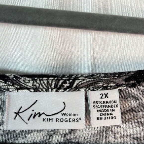 (10) Kim rogers 2X top rayon and spandex black and white - Picture 3 of 5